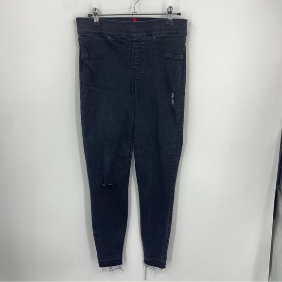 SPANX Vintage Black Distressed Skinny Jeans 20213R Size M Shaping Tummy Control - Picture 2 of 11